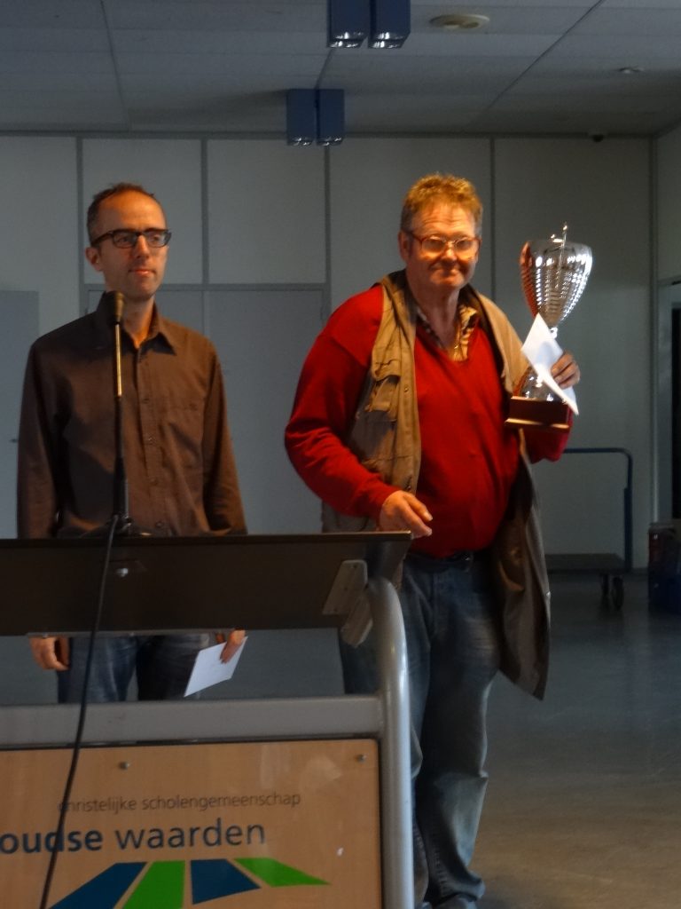 Vladimir Epishin en Erik van den Doel bij de prijsuitreiking (foto: Robert Klomp)